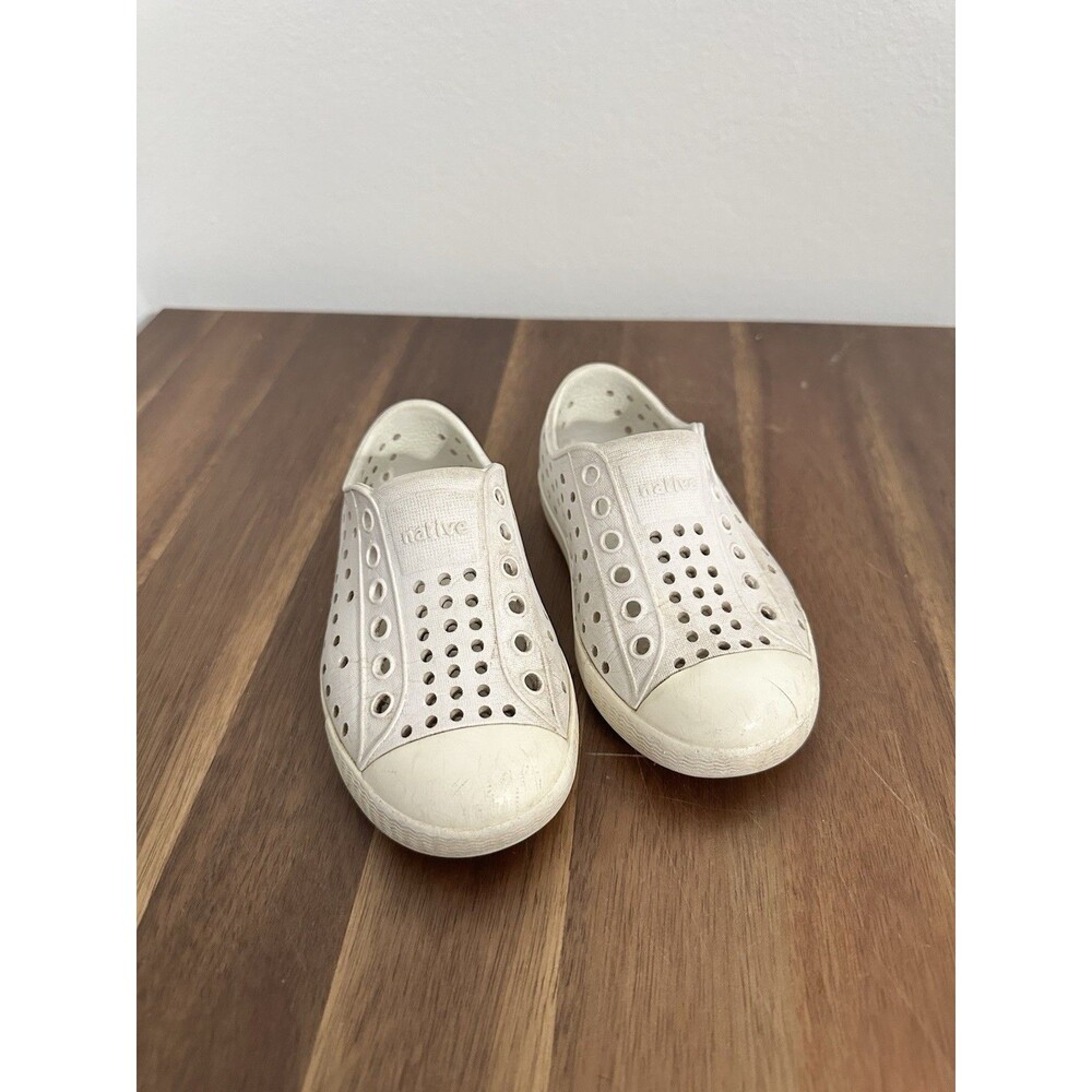 Native White Slip On Shoes Child Size C7 Unisex